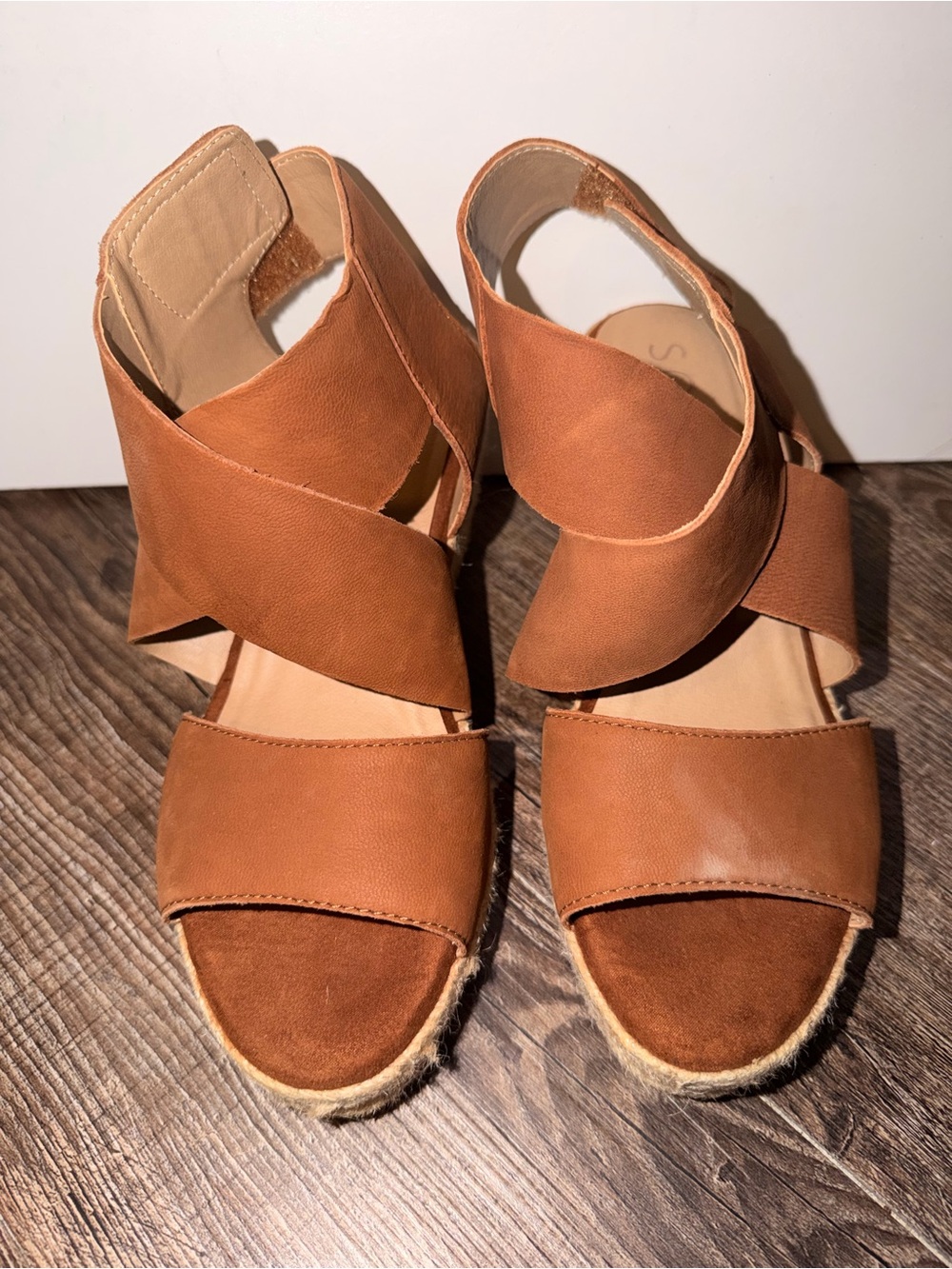 Soul Naturalizer Women’s Tan Leather Strappy Wedge Sandals